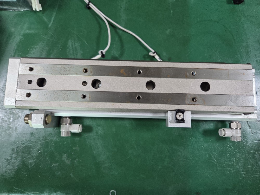 SMC SLIDE TABLE CYLINDER MXQ20L-150 (중고) 슬라이드 테이블 실린더