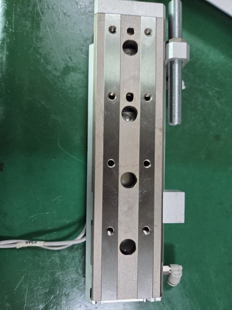 SMC SLIDE TABLE CYLINDER MXQ16-100AS (중고) 슬라이드 테이블 실린더