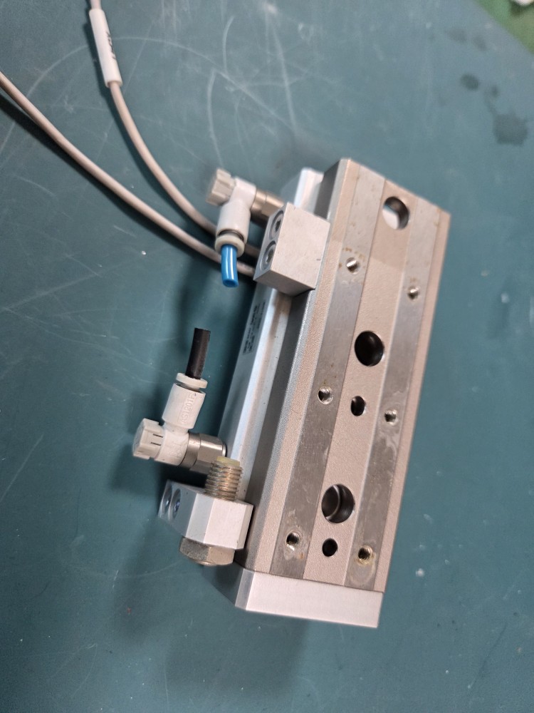 SMC SLIDE CYLINDER MXQ12-50AS (중고) 슬라이드 실린더