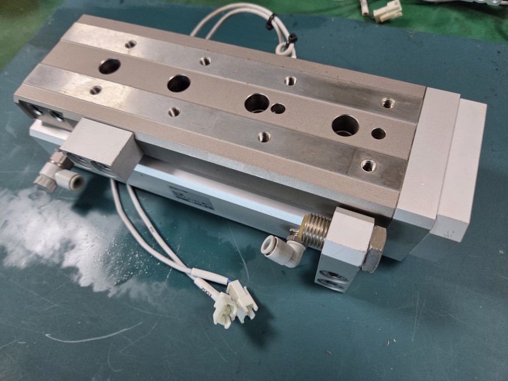 SMC SLIDE CYLINDER MXQ25-100(중고) 슬라이드 실린더