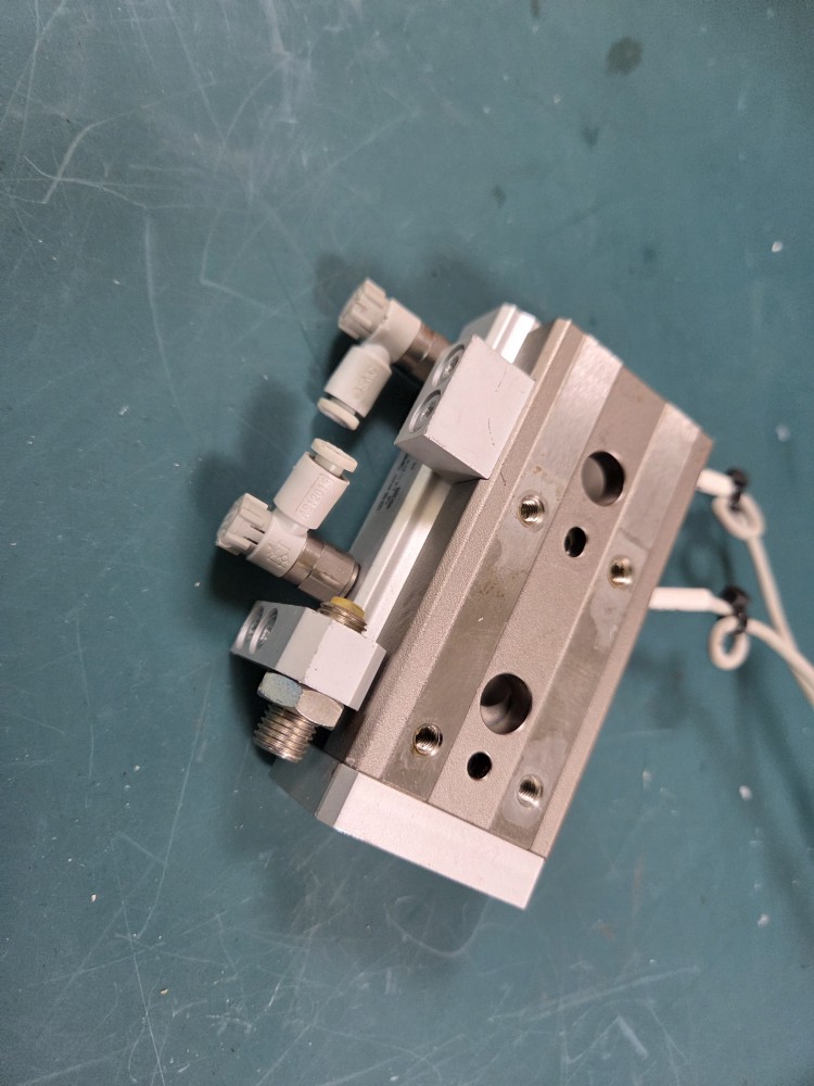 SMC SLIDE CYLINDER MXQ12-30 (중고) 슬라이드 실린더