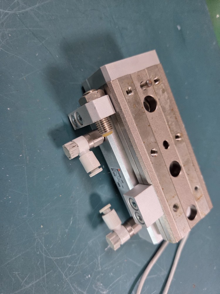 SMC SLIDE CYLINDER MXQ12L-40 (중고) 슬라이드 실린더