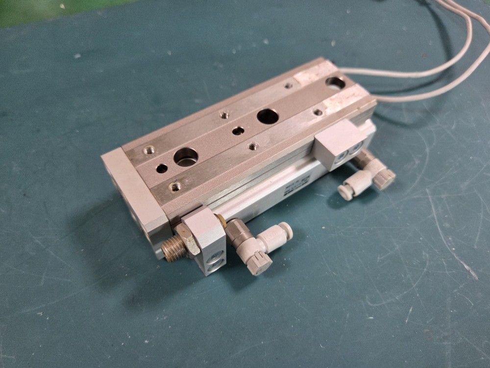 SMC SLIDE CYLINDER MXQ12L-50 (중고) 슬라이드 실린더