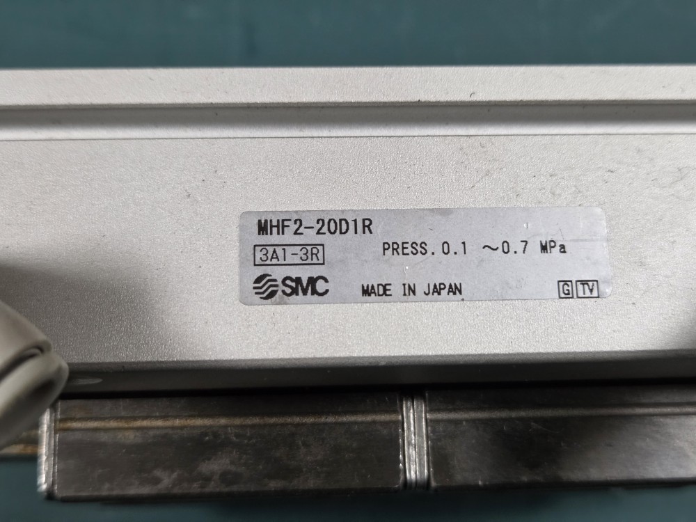 SMC CHUCK CYLINDER MHF2-20D1R (중고) 척실린더