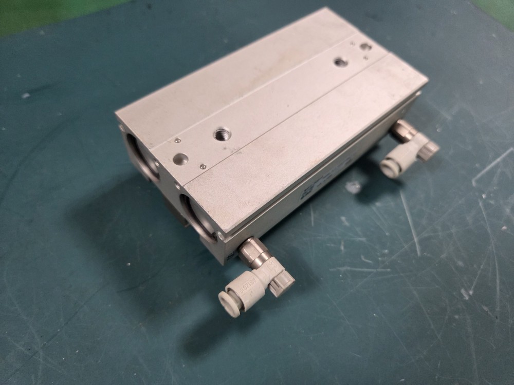 SMC CHUCK CYLINDER MHF2-20D1R (중고) 척실린더