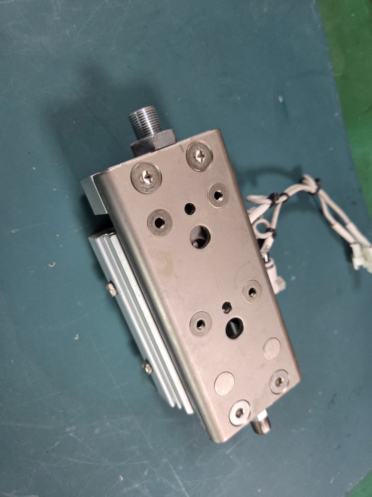 SMC SLIDE CYLINDER MXQ20-30Z (중고) 슬라이드 실린더