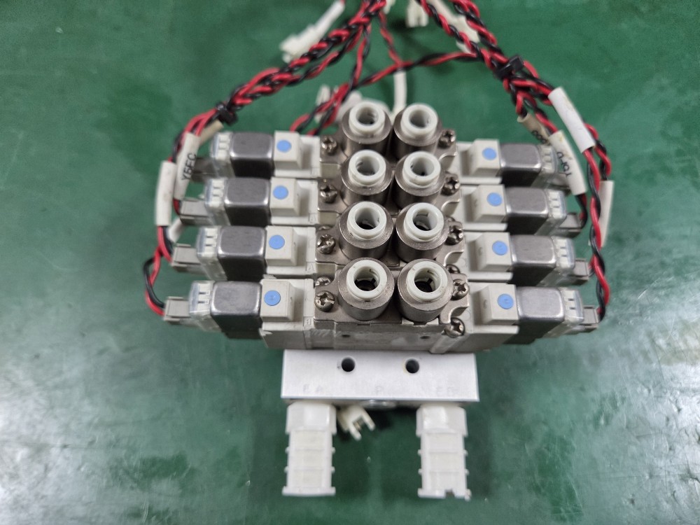 SMC SOLENOID VALVE SY5220-5LZ-C6 (중고) 솔레노이드 밸브