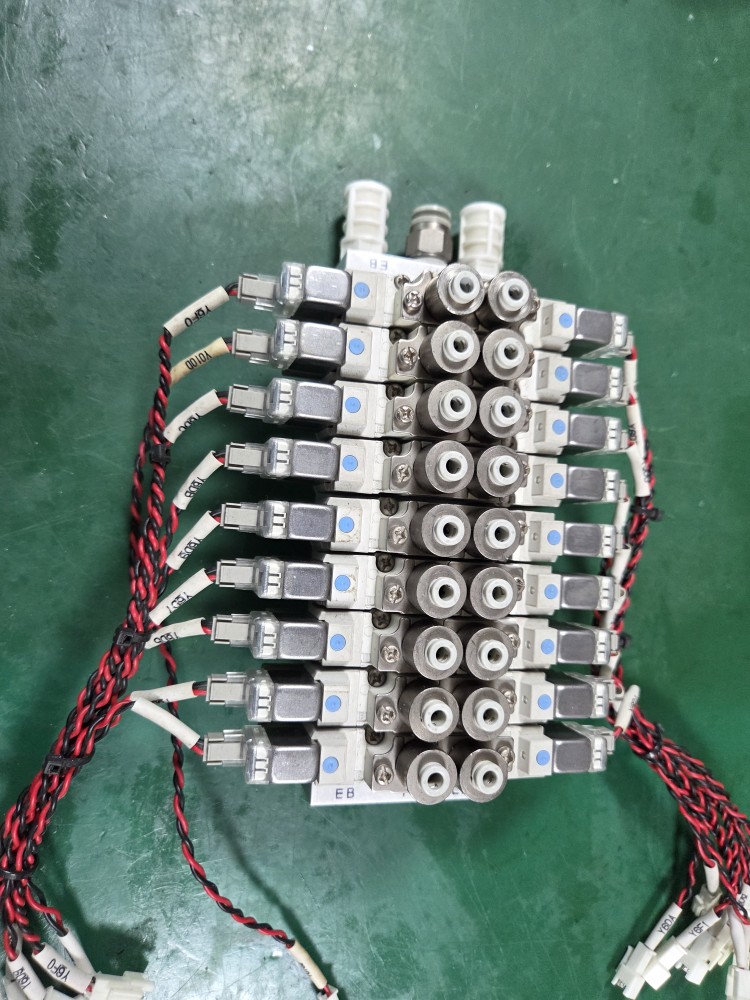 SMC SOLENOID VALVE SY5220-5LZ-C4(9EA-중고) 솔레노이드 밸브
