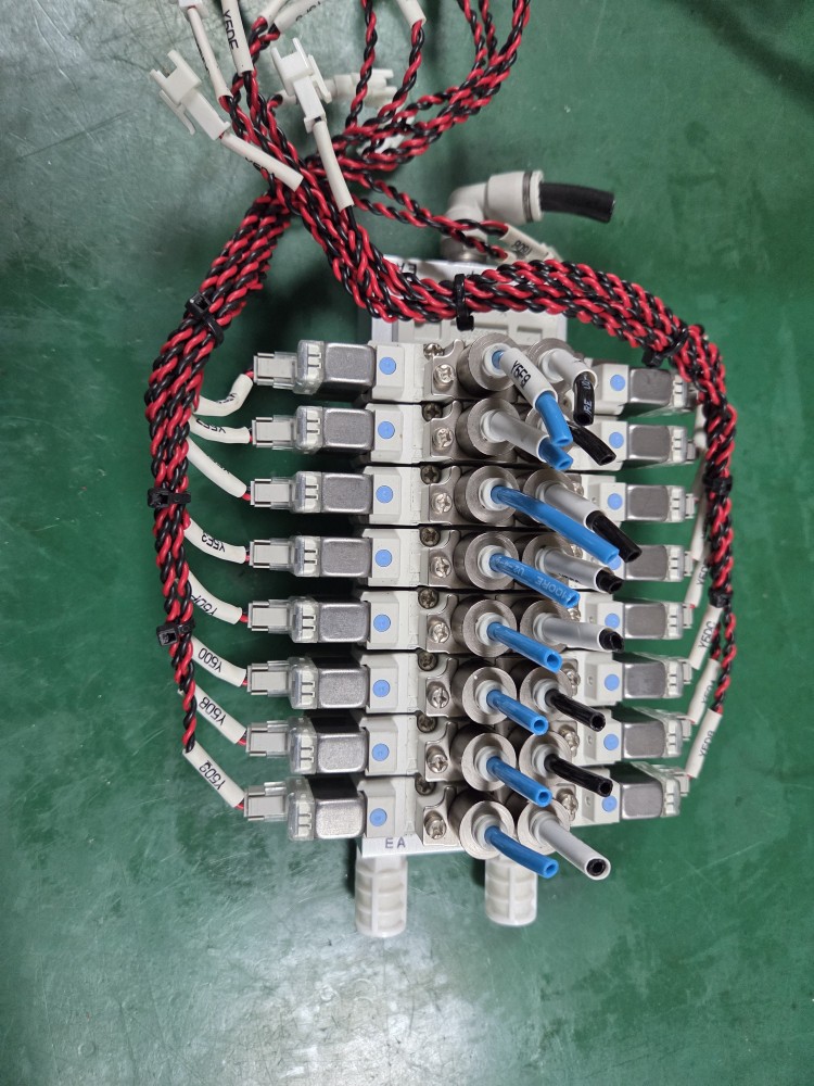 SMC SOLENOID VALVE SY5220-5LZ-C4(8EA-중고) 솔레노이드 밸브