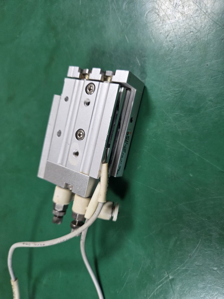 SMC SLIDE CYLINDER MXS8-10P (중고)