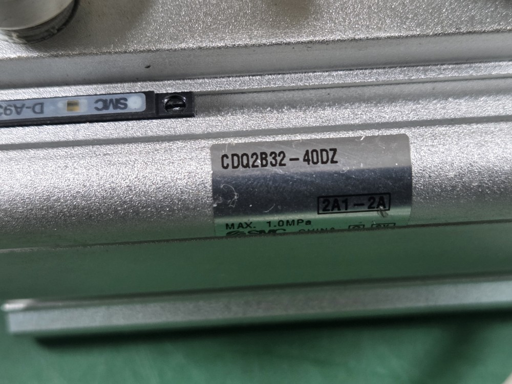 SMC AIR CYLINDER CDQ2B32-40DZ (중고) 에어 실린더