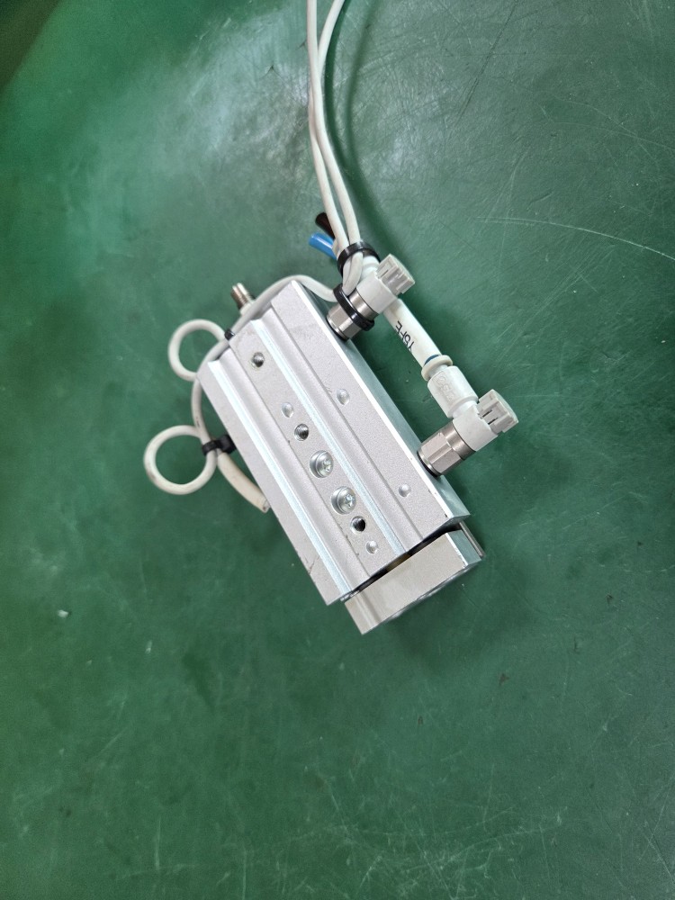 SMC SLIDE CYLINDER MXQ8-30Z (중고)