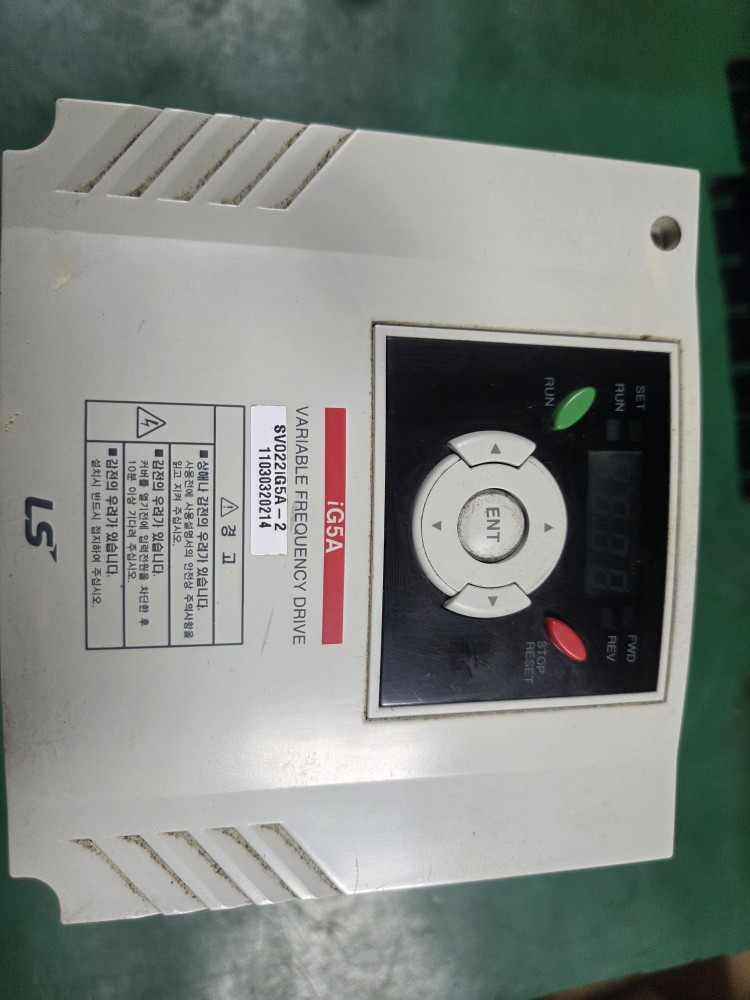 LS INVERTER SV022iG5A-2 (중고) 인버터