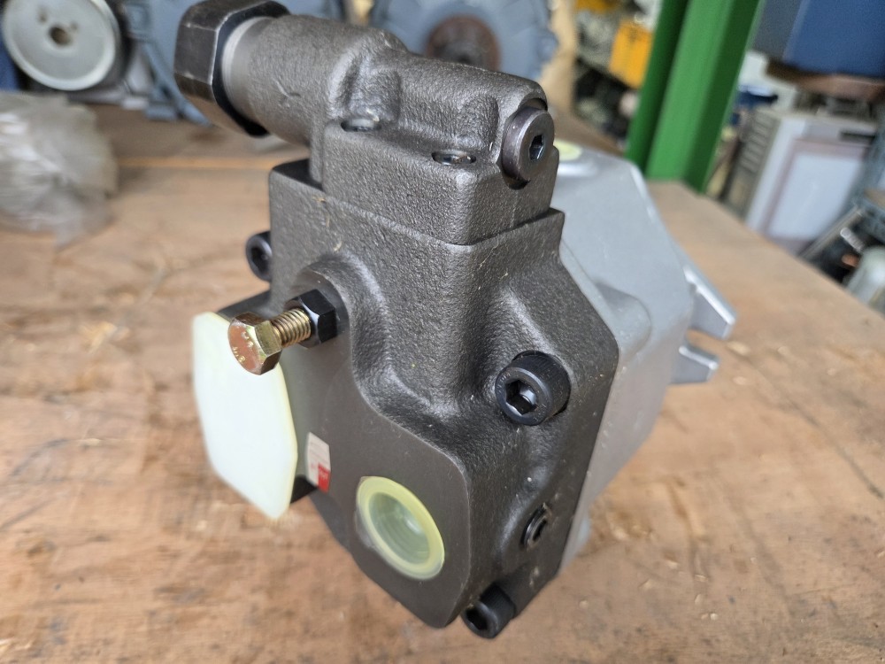 (A급-미사용품) YUKEN PISTON PUMP AR16-FR01C-20  피스톤펌프