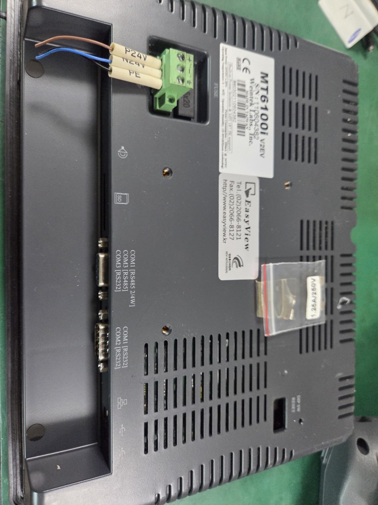 WEINTEK TOUCH PANEL MT6100i V2EV  (중고)
