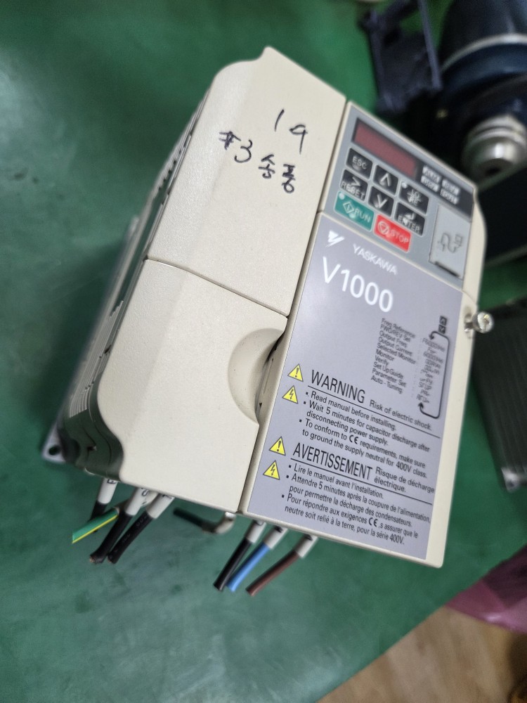 YASKAWA INVERTER CIMR-VT2A0012BAA (중고) 야스까와 인버터