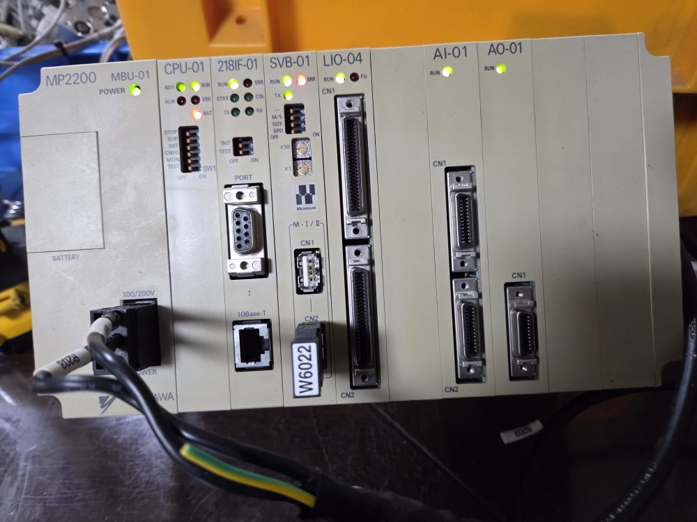 YASKAWA PLC MP2200 JEPMC-BU2200-E (중고)