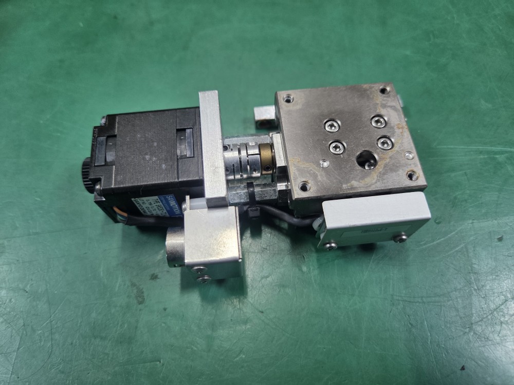 SANMOTION  STEPPING SYSTEMS SH5281-7214 (중고)