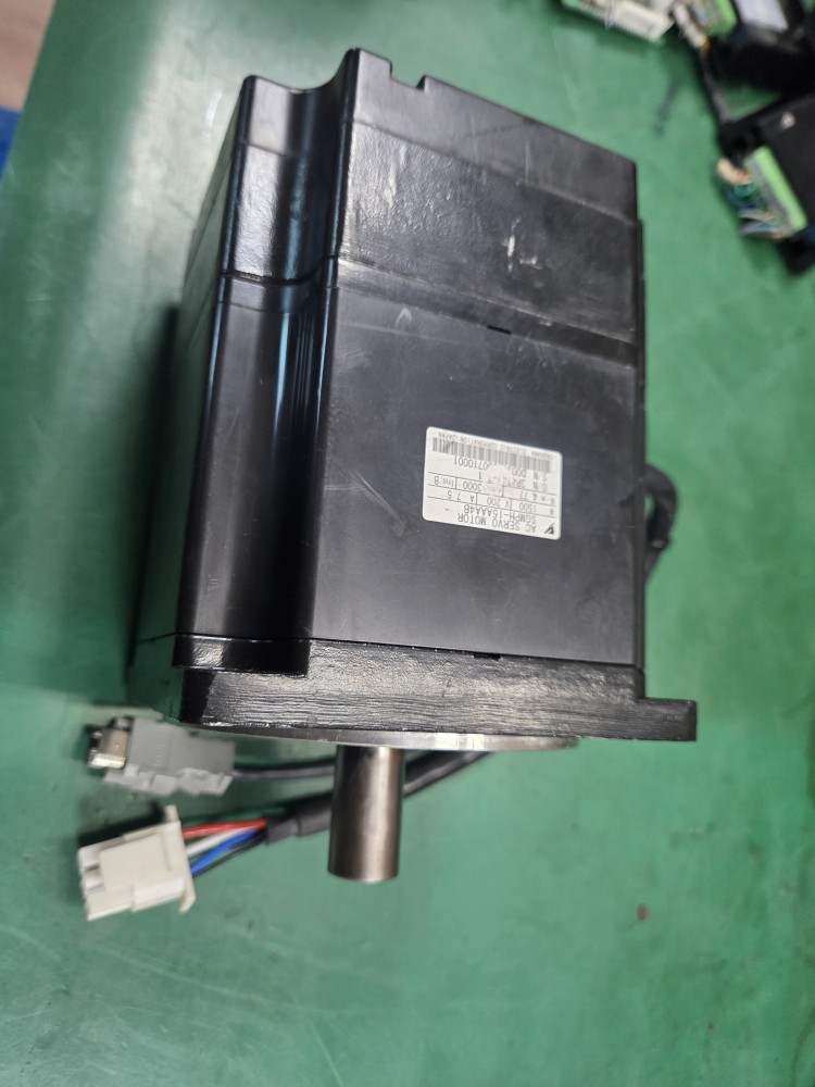 YASKAWA SERVO MOTOR SGMPH-15AAA4B (1500W 중고)