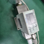 SMC FLOW SWITCH PF2W720-04-27 (중고)