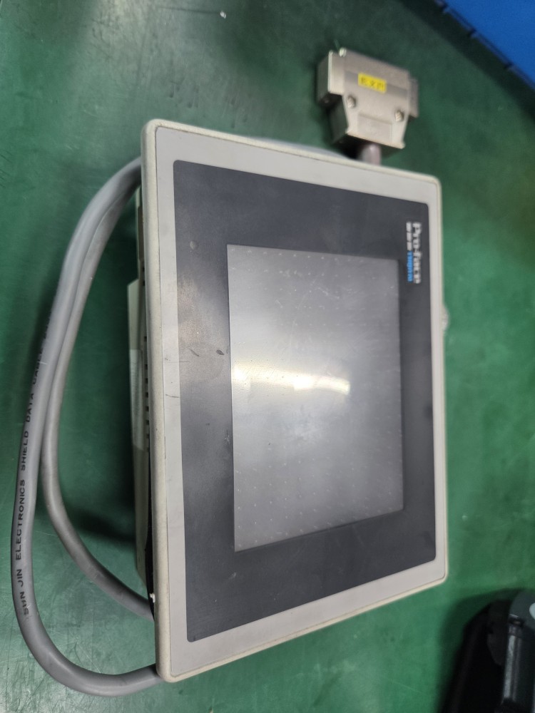 PRO-FACE GRAPHIC PANEL GP270-LG11-24V (중고)