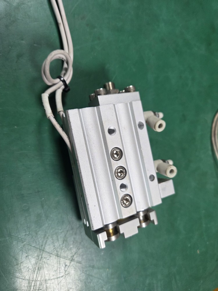 SMC CYLINDER MXQ16-20A (중고) 실린더