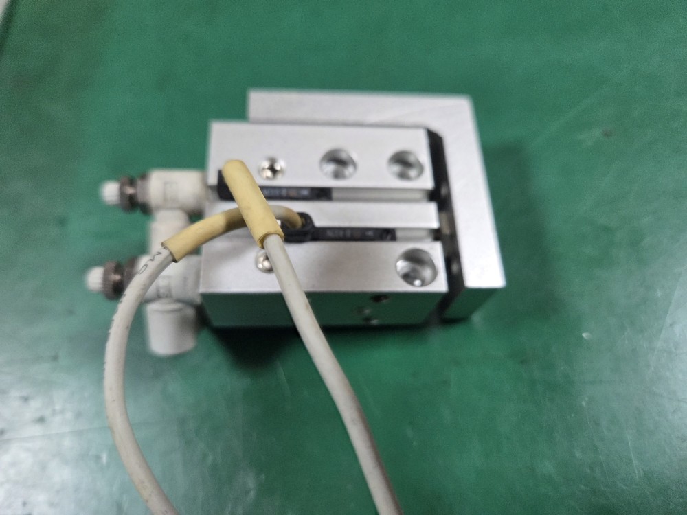 SMC CYLINDER MXH10-10 (중고)