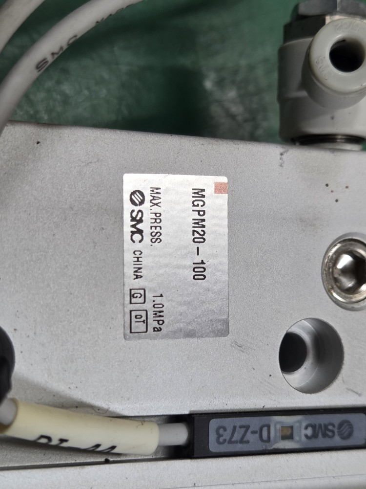 SMC CYLINDER MGPM20-100 (중고)