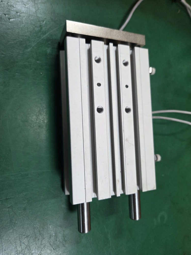 SMC CYLINDER MGPM20-100 (중고)