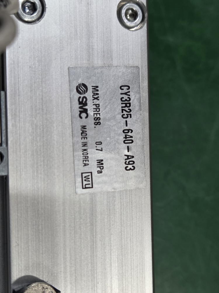 SMC RODLESS CYLINDER CY3R25-640 (중고)