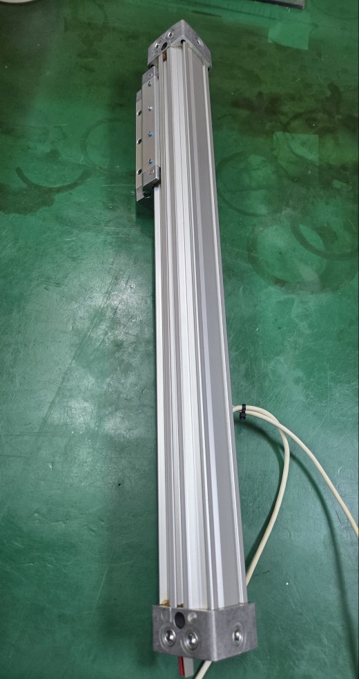 TPC RODLESS CYLINDER TCRLB25-300-M2-F (중고)