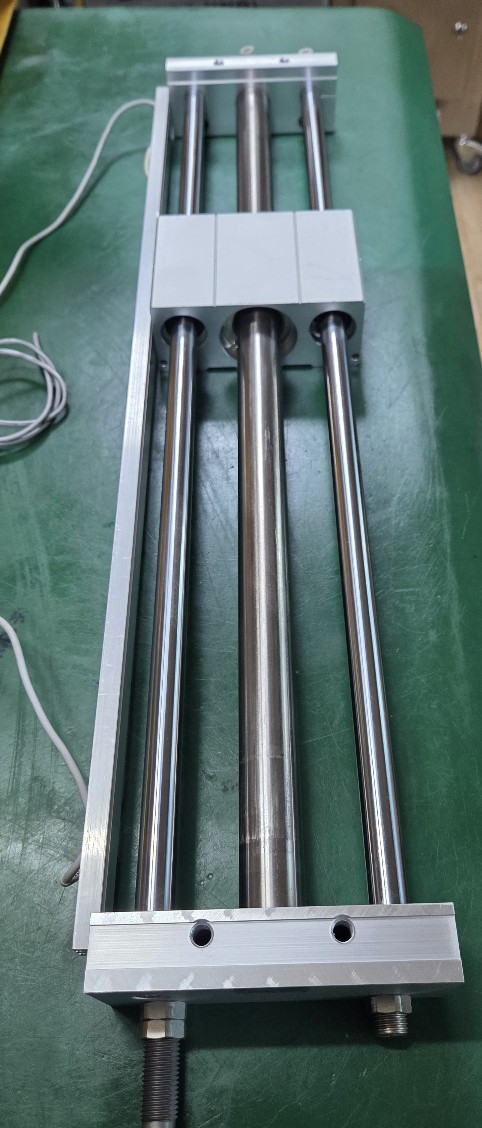 SMC RODLESS CYLINDER CY1L25H-500 (중고)