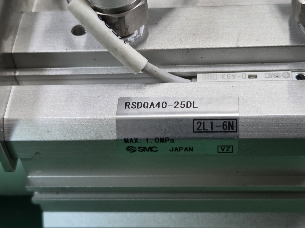 SMC STOPPER CYLINDER RSDQA40-25DL (중고)
