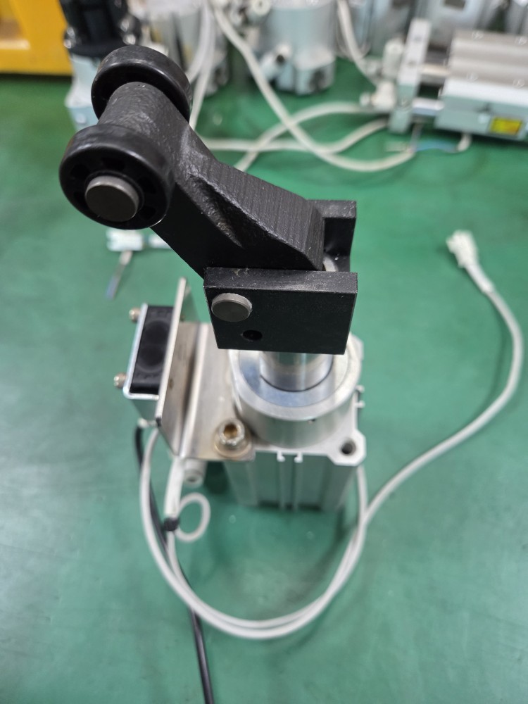 SMC STOPPER CYLINDER RSDQA40-25DL (중고)