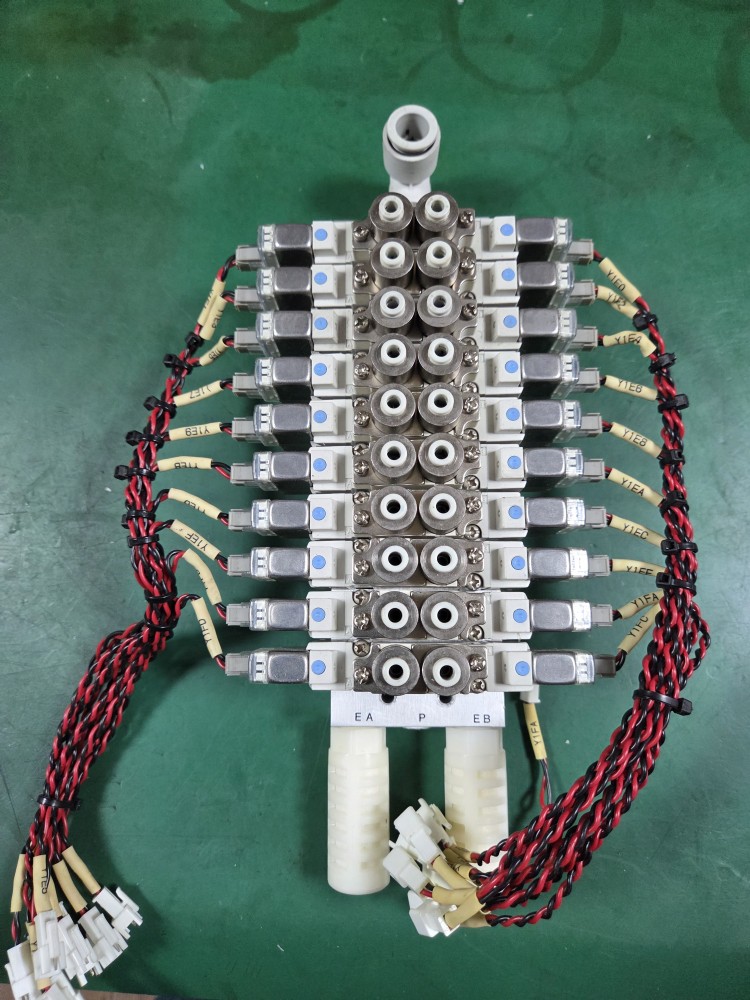 SMC SOLENOID VALVE SY5220-5LZ-C4 (10EA - 중고) 솔레노이드 밸브