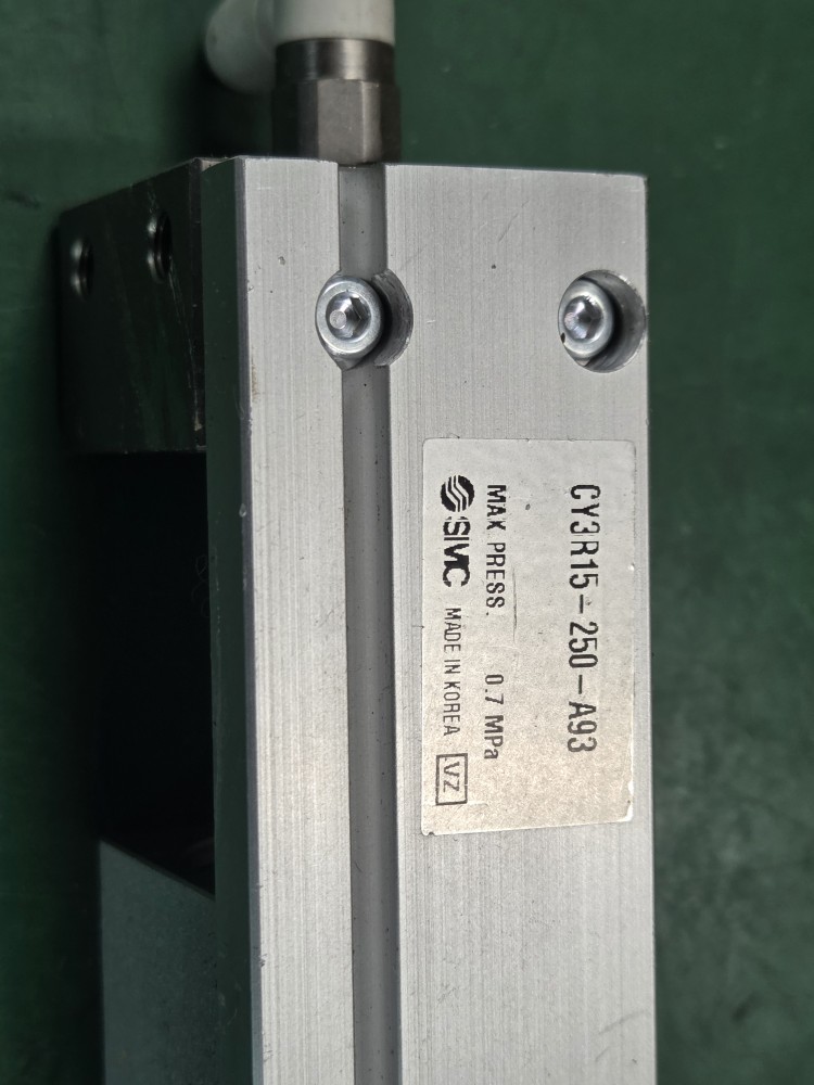 SMC RODLESS CYLINDER CY3R15-250-A93 (중고) 로드레스 실린더