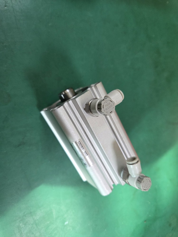 SMC AIR CYLINDER CDQ2B40-50DZ (중고)