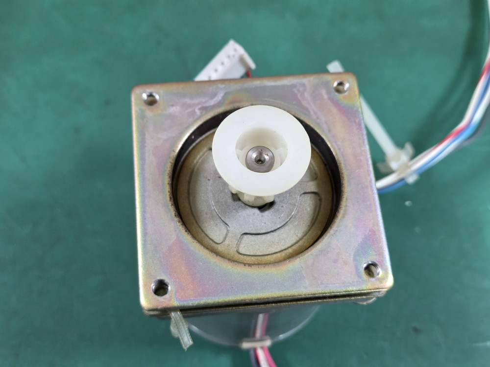 STEPPING MOTOR 103G718-0641 (중고)