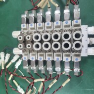 SMC SOLENOID VALVE SY5220-5LZ-C4(2EA)+C8(5EA) (중고) 솔레노이드 밸브