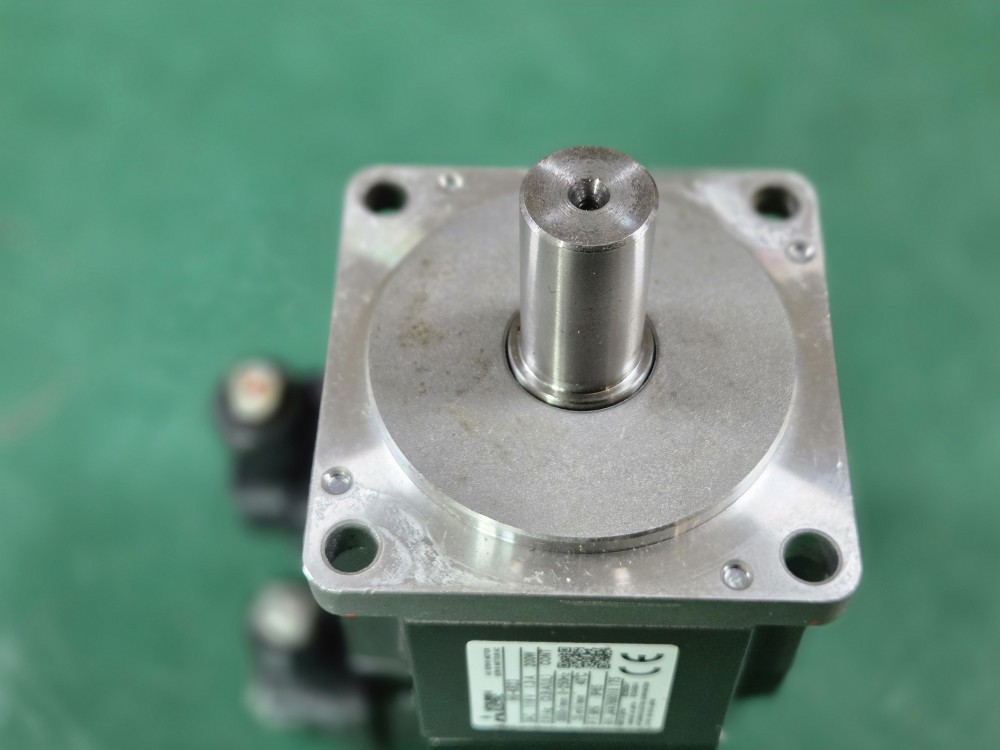 MITSUBISHI SERVO MOTOR HG-KR23 (중고) 