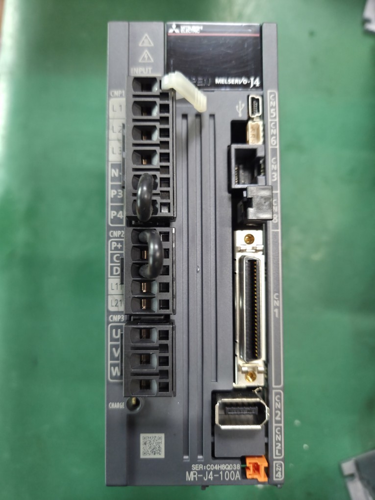 SERVO DRIVER MR-J4-100A(중고) 미쓰비씨 서보드라이버