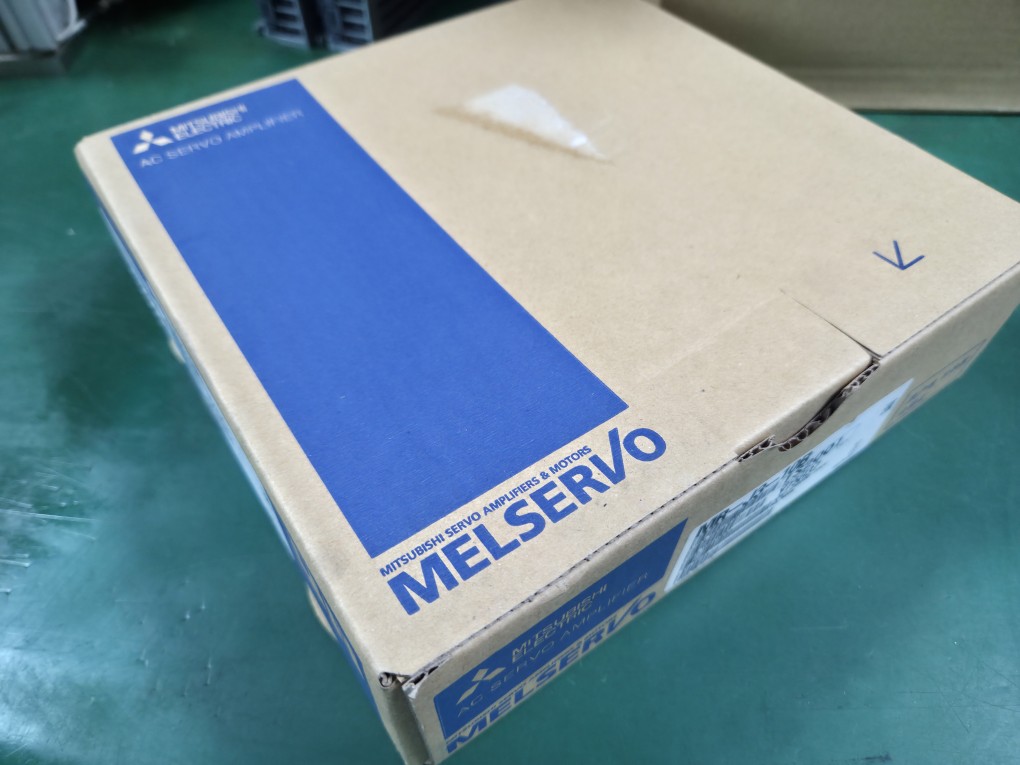 (A급-미사용품) SERVO DRIVER MR-J3-10B 미쓰비씨 서보드라이버